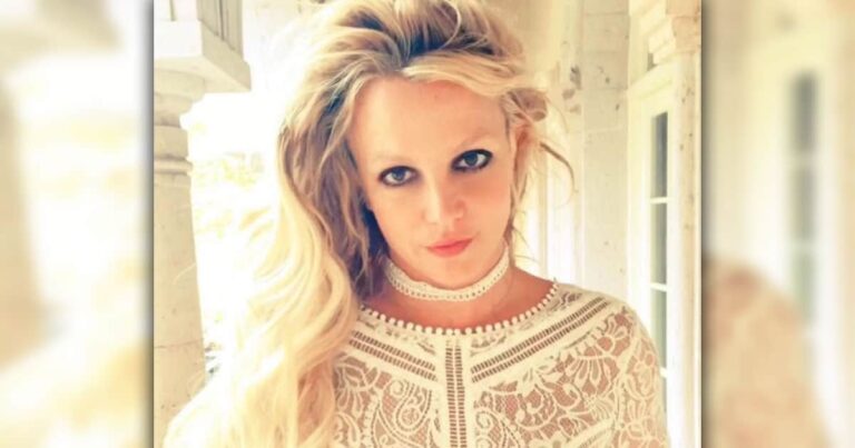Britney Spears Comes Back With A Bang, Sings ‘Hold Me Closer’